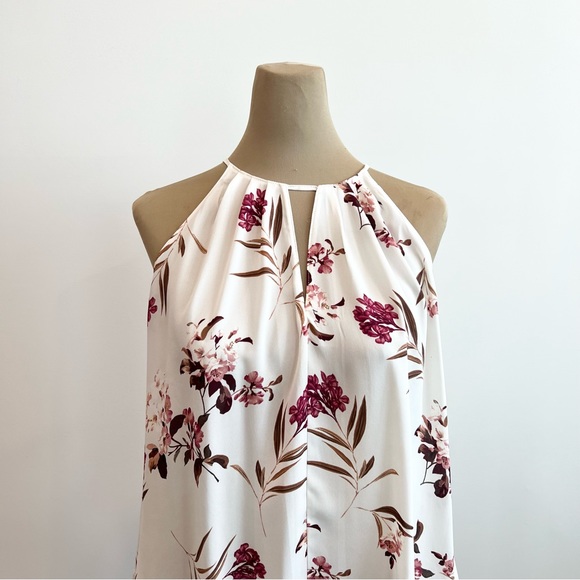 {Lush} Floral Tank - Picture 2 of 5